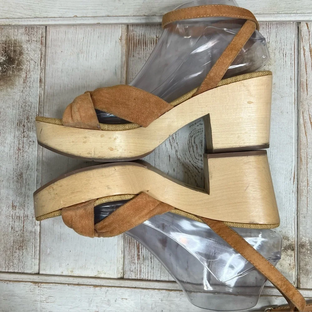 Miss Albright Wood Platform Sandals